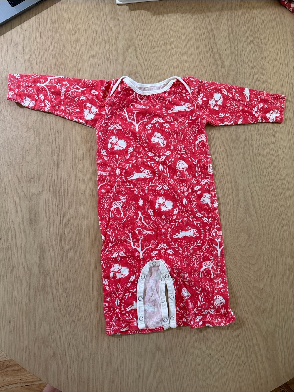 Winter Water Factory Red Woodland-Print Baby romper 12 months